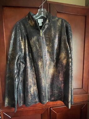 Chicos Reversible 100% Leather Croc-Embossed Zip Jacket in Size 3